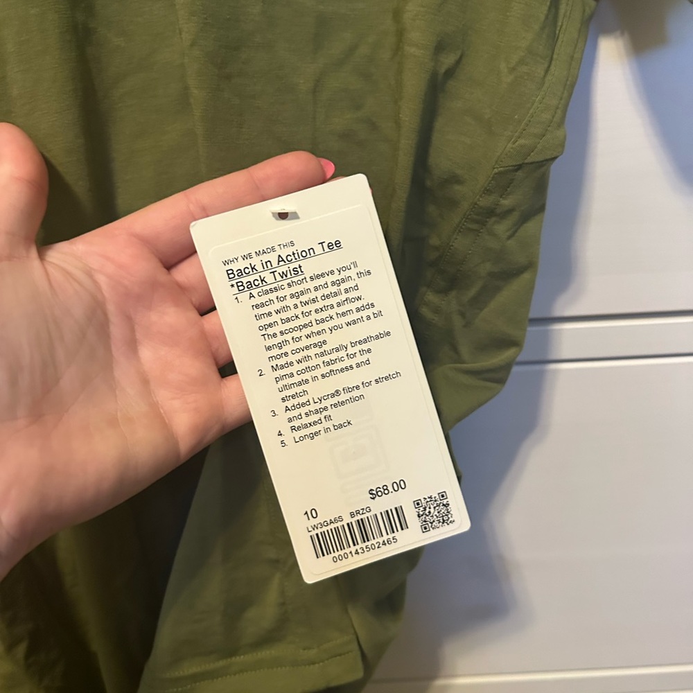 Lululemon Tee - Picture 3 of 3